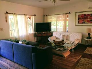 Charming Country Cottage just a few steps from the beach! - Waianae - 6