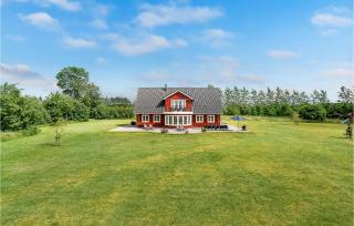 6 Bedroom Cozy Home In Grindsted - 1