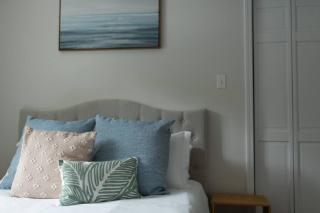 Relaxing 5-Bedroom Villa with Outdoor Oasis - 5