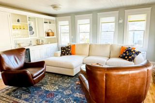 Bees Knees House - 8