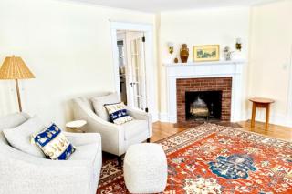 Bees Knees House - 6
