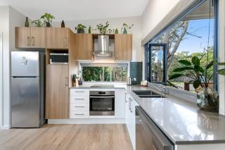 Beach House with spa among the trees Coolum Beach - Coolum Beach - 5