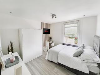 Modern Room in Centrally Located Apartment - Room 4 - Londra - 0