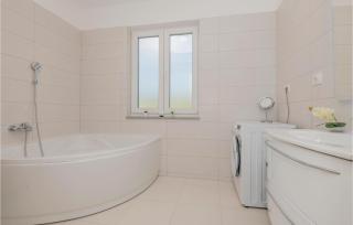 Beautiful Home In Poljica Imotska - Margete - 8