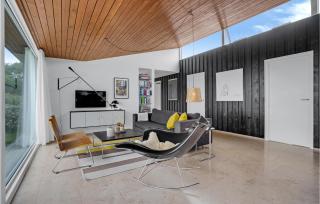 Four-Bedroom Holiday Home In Lundby - 6