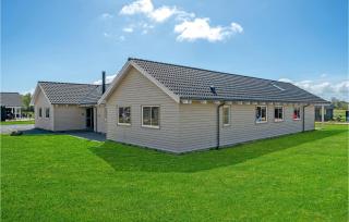 8 Bedroom Stunning Home In Vejby - 1
