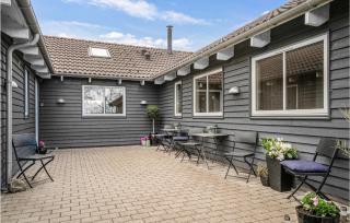 Awesome Home In Idestrup With Kitchen - Marielyst - 4