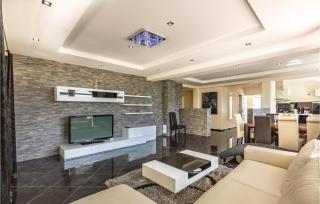 Awesome Home In Gornje Podbablje - Podbablje - 8