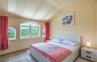 Awesome Home In Gornje Podbablje - Podbablje - 5