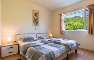 Awesome Home In Gornje Podbablje - Podbablje - 2