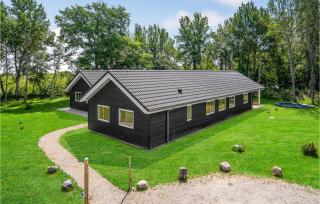 Beautiful Home In Væggerløse With Sauna - Marielyst - 1