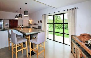 Amazing Home In St-Etienne De Boulogne - 6