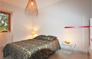 Amazing Home In St-Etienne De Boulogne - 1