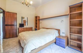 2 Bedroom Awesome Apartment In Messina - 1