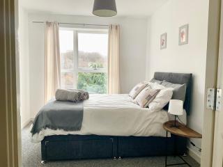 Simple 2-bedroom 1.5 bath apartment in Thornhill - Southampton - 1
