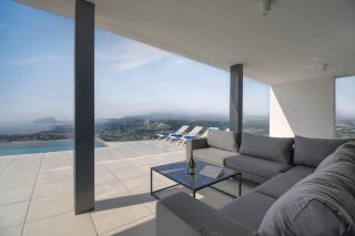 Madi by Aguilarent - 4