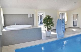 Eight-Bedroom Holiday Home Frederiksværk With A Room Hot Tub 05 - Melby - 3