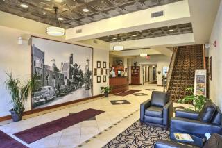 The Hotel Warner - West Chester - 9