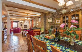 Awesome Home In Basici - Bašići - 3