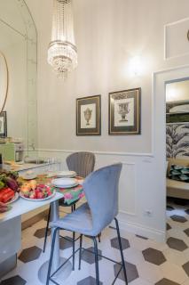 Busdraghi Studio, a stylish studio along Via Fillungo - 2