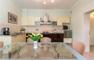 Lovely Home In Pula - 7