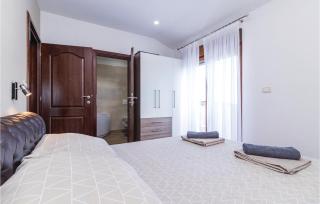 4 Bedroom Pet Friendly Home In Vodnjan - Vodnjan - 6