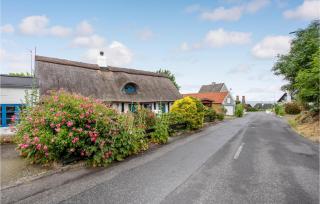 Cozy Home In Allinge With Kitchen - Allinge - 2