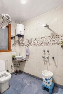 Homlee-Luxurious 2BHK Apt with Kitchen near Metro - Nova Deli - 5