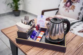 Homlee-Luxurious 2BHK Apt with Kitchen near Metro - Nova Deli - 1
