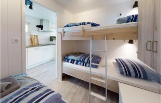 Awesome Ship In Aalsmeer With Lake View - 5