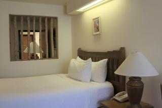 Sagebrush Inn & Suites - Taos - 1