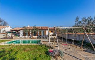 2 Bedroom Gorgeous Home In Pula - 8