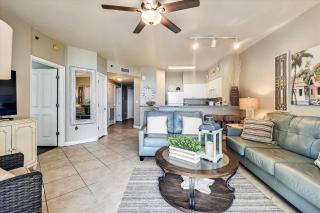 Shores of Panama 620-Sleeps 8, Free Fun! Reserved Parking Space! Updated! condo - 2