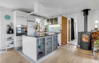 Amazing Home In Nexø With Kitchen - Neksø - 8