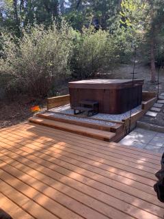 Maison Solange-Red Barn Farmhouse Style- Moonridge - 6