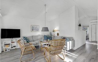 Amazing Home In Nexø With Wifi - 8