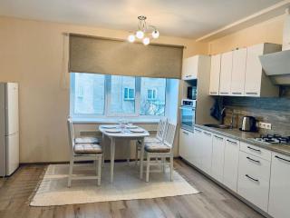 Platform 2 Narva - Narva - 0