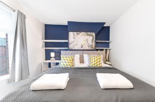 *King Bed* Comfy City House - 6