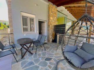 APARTMENT ALIKI - 2