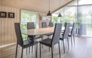 Four-Bedroom Holiday Home In Hemmet - Hemmet - 3