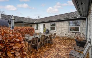 Gorgeous Home In Sunds With Kitchen - Sunds - 5