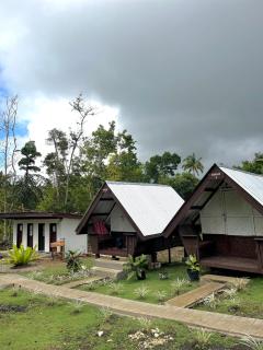 Roca's Homestay Backpackers Chalet - Batuan - 9