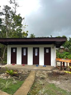 Roca's Homestay Backpackers Chalet - 1