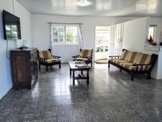Traditional Aruban Home close to Surfside Beach - Oranjestad - 9