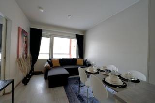 1BR Suite - King Size Bed - Wi-Fi - Sauna - 3