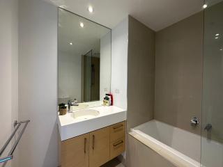 Prima Tower Apartment Face to Crown by GoodLive - Melbourne - 7
