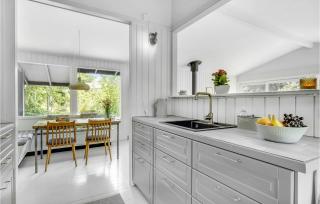 Cozy Home In Dronningmølle With Wifi - Dronningmølle - 3