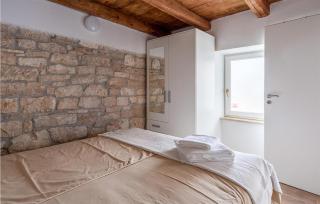 Beautiful Home In Putini With Kitchen - Šorići - 2