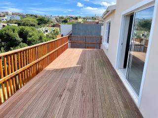 'On Point' Beach House - Jeffreys Bay - Jeffreys Bay - 1