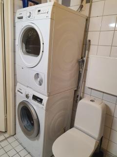 Air Conditioned 3 Room Apartment Central Location - 3